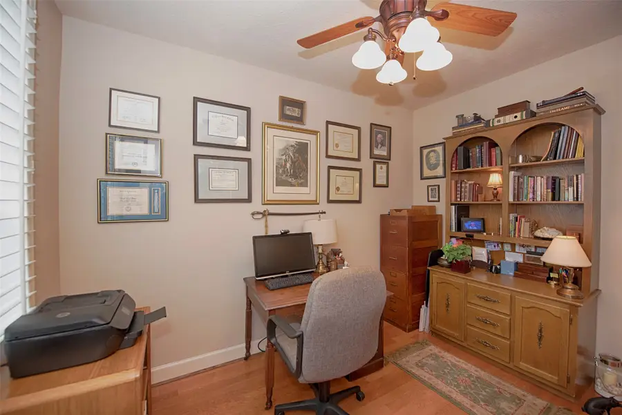 2402 Clippers Square, Nassau Bay, TX 77058 - #3