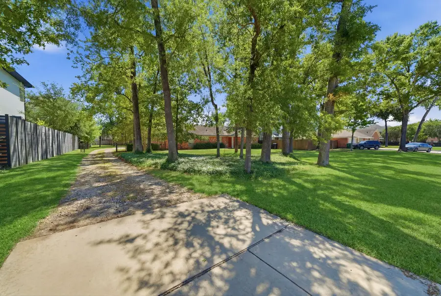 1500 Jacquelyn And 1501 Early Lane Drive, Houston, TX 77055 - #2