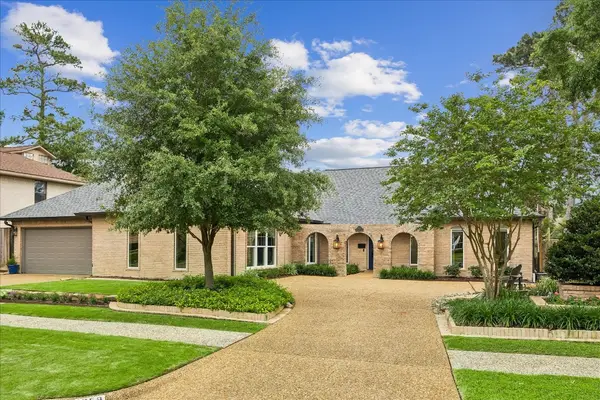 1059 Candlelight Lane, Houston, TX 77018