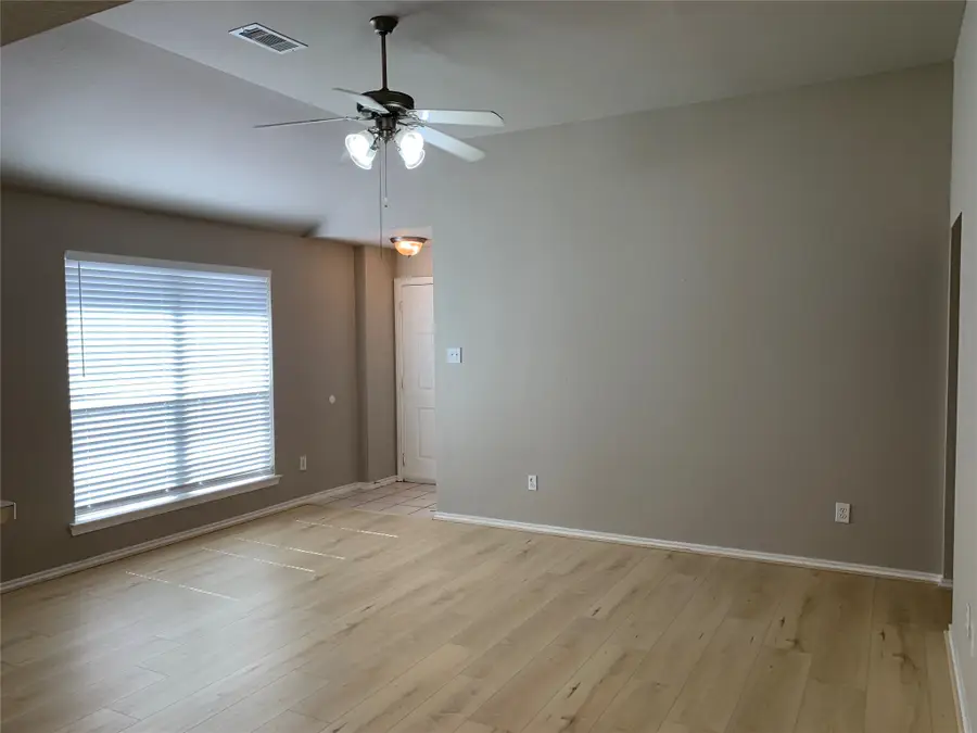5739 Wandering Creek Drive, Richmond, TX 77469 - #2