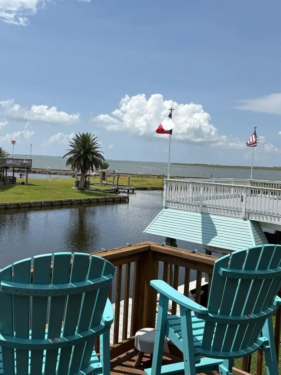 1255 Sailfish Street, Bayou Vista, TX 77563 - Image #2