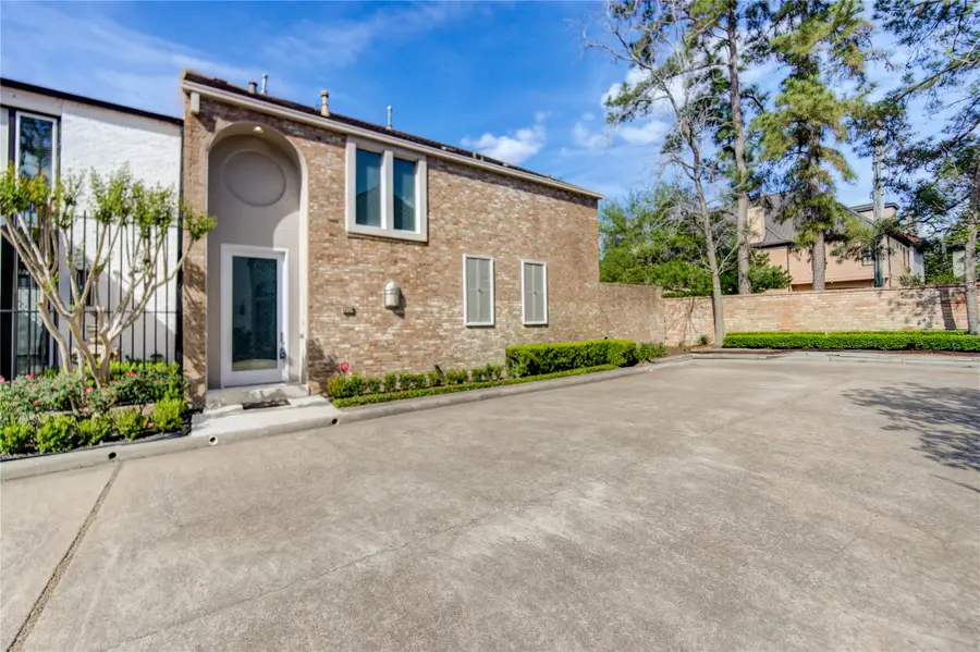 5 River Hollow Lane, Houston, TX 77027 - #3