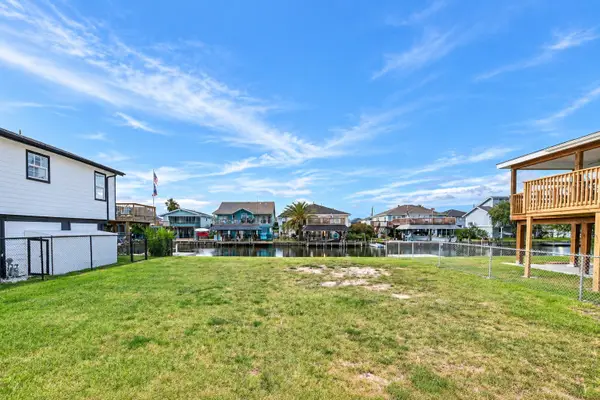 191 Barracuda, Bayou Vista, TX 77563