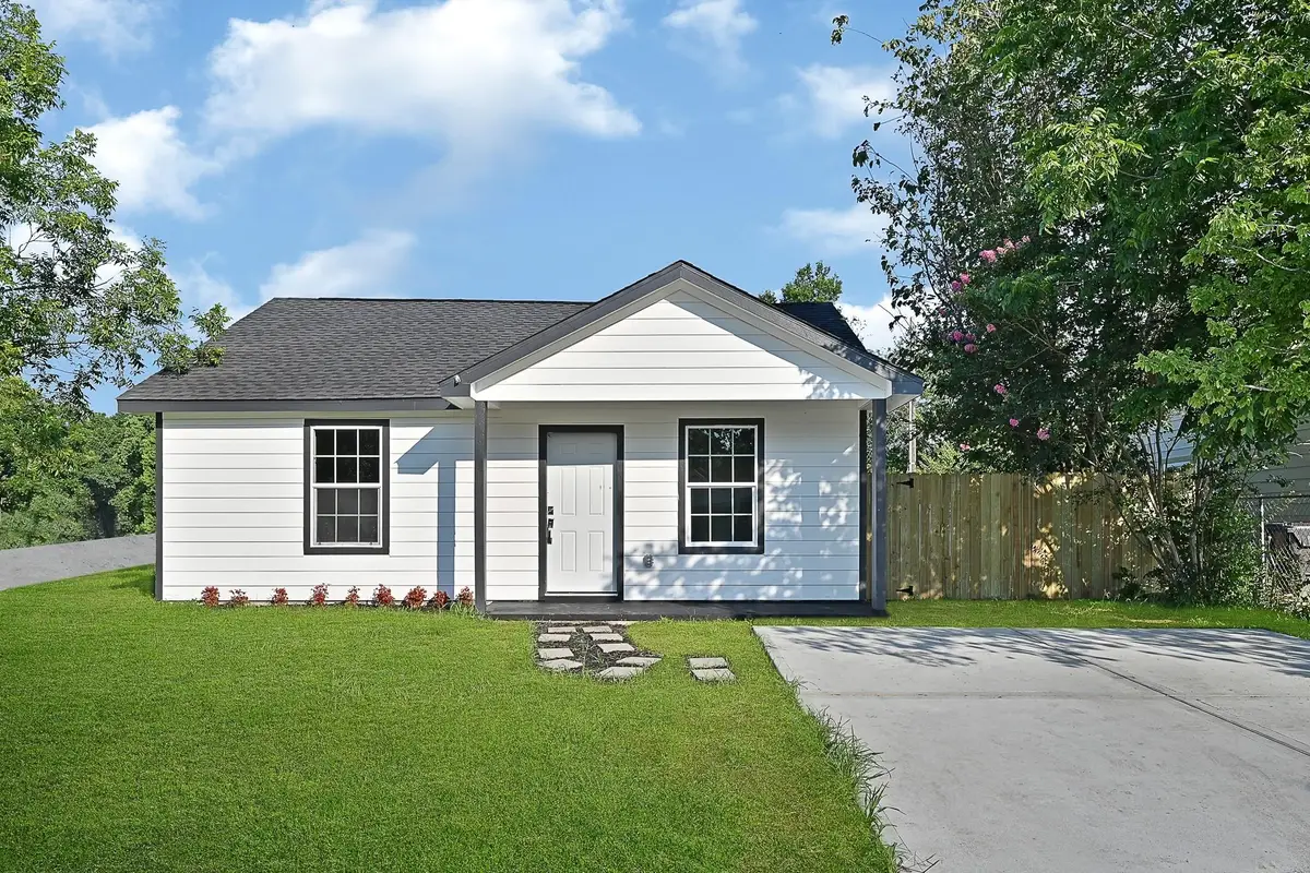 6910 Kassarine Pass, Houston, TX 77033 - #1