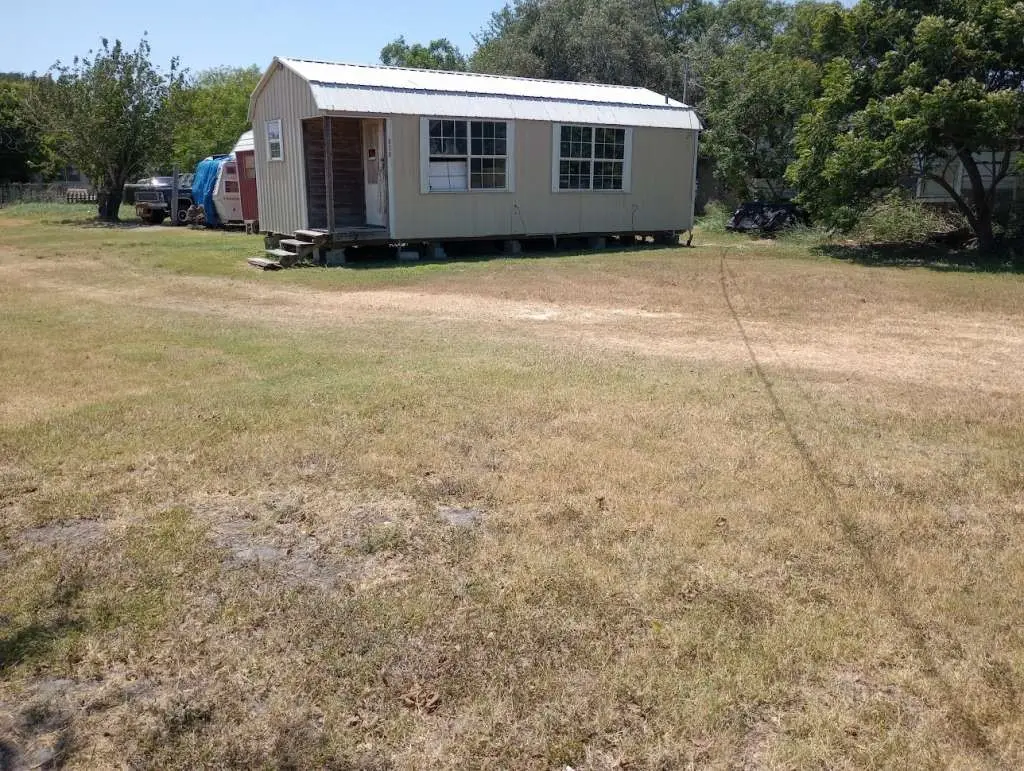 826 Avenue C, Sinton, TX 78387 - #1