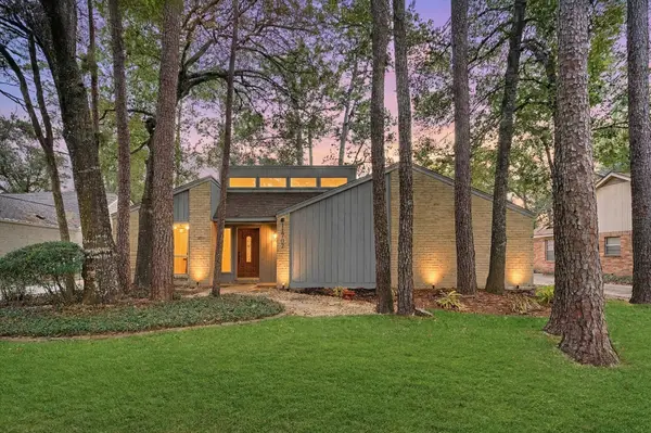 11707 Hillbrook Drive, Houston, TX 77070