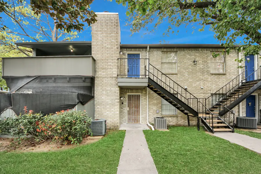 9700 Leawoo Boulevard #1002, Houston, TX 77099 - #2