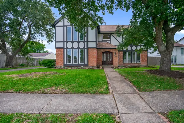 1119 Trowbridge Drive, Houston, TX 77062
