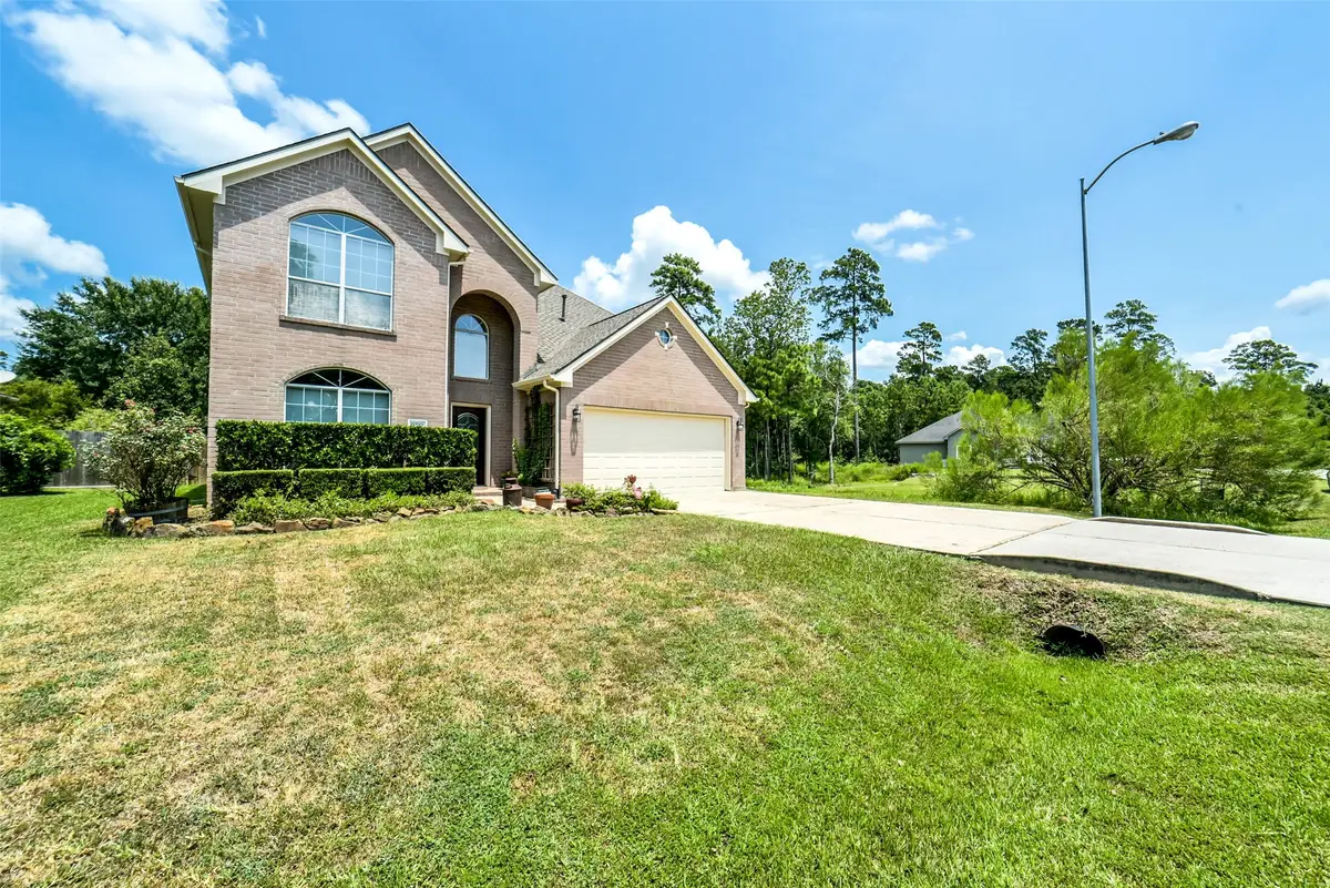 9210 E Lakeside Drive, Magnolia, TX 77354 - Image #1