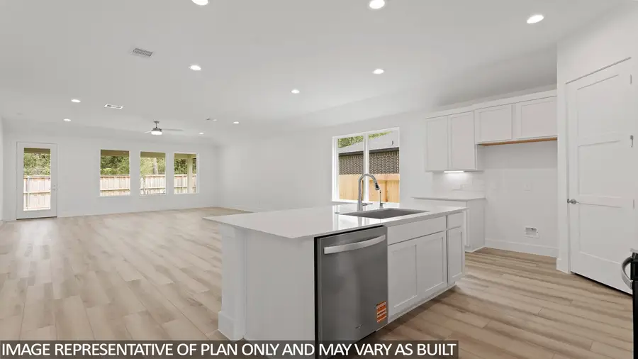 423 Summerset Landing Court, Conroe, TX 77304 - #3