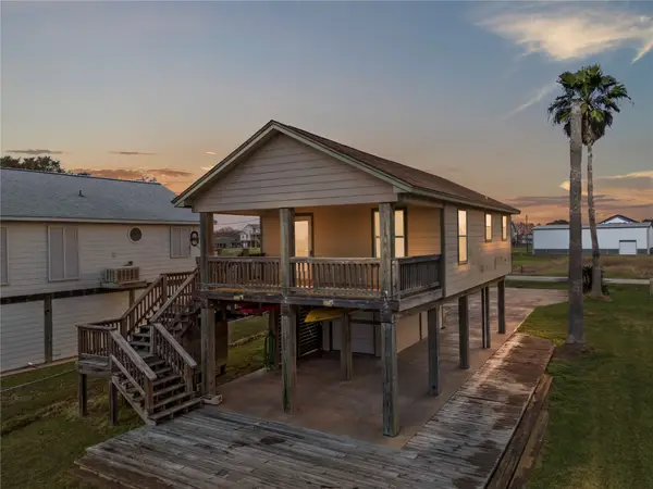 1963 County Road 291, Bay City, TX 77414