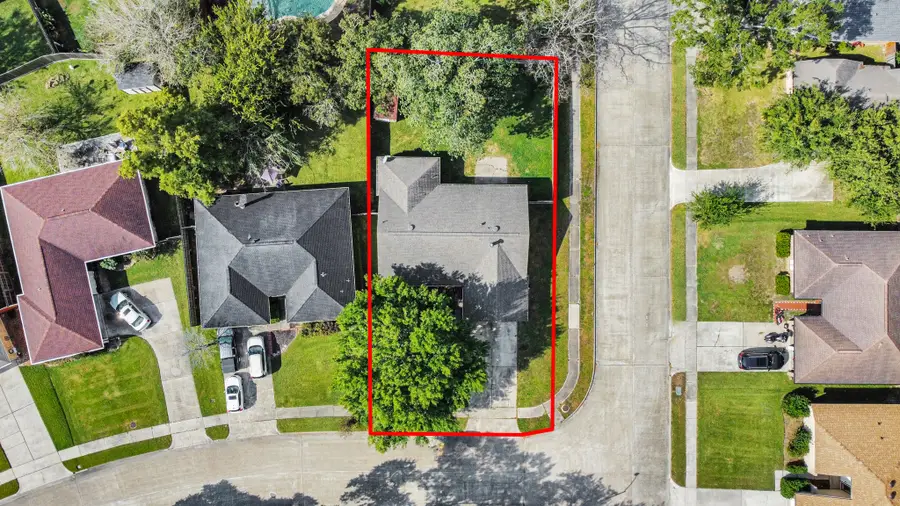 301 Meadow Wood Court, League City, TX 77573 - Image #2