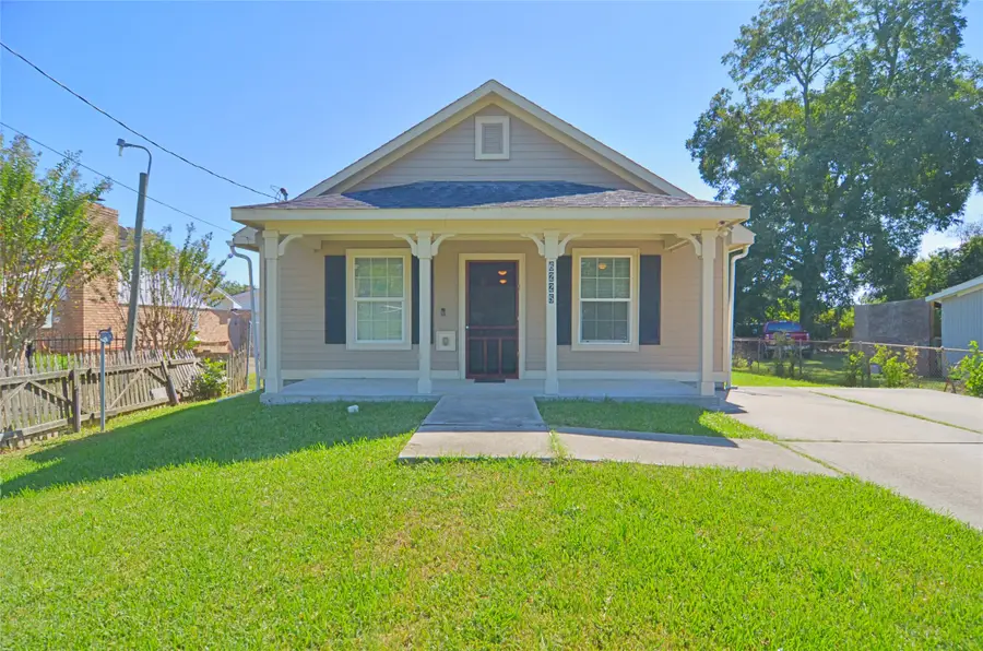 6225 Dickson Avenue, Texas City, TX 77591 - #3