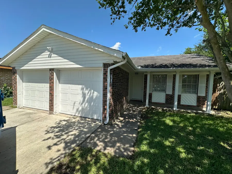 934 Bacliff Drive, Bacliff, TX 77518 - #2