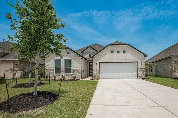 2911 Golden Isle Drive, Texas City, TX 77568