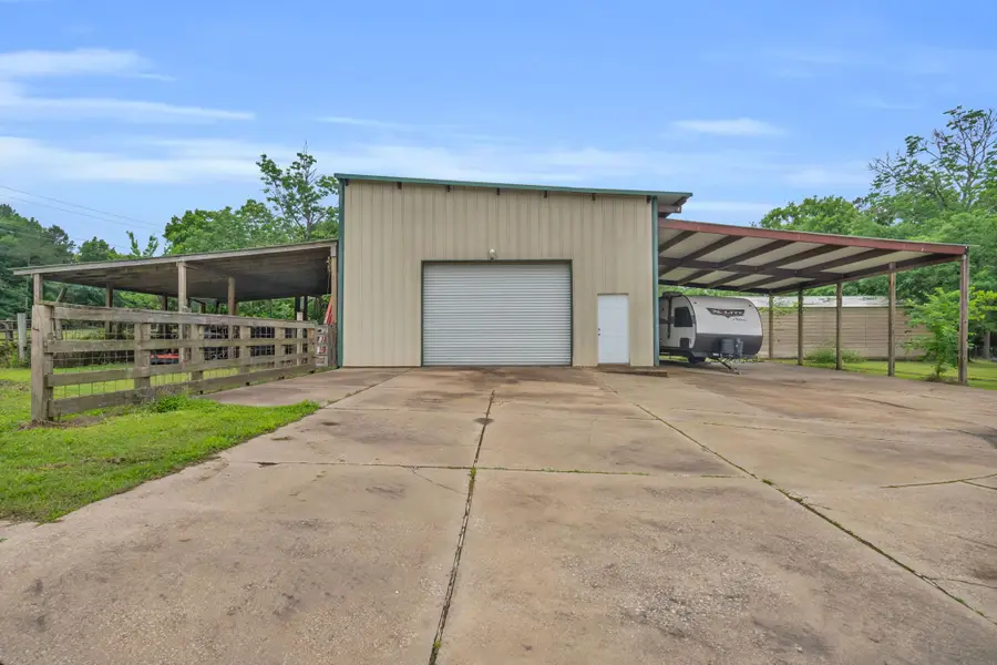 103 Roundabout Lane, Huntsville, TX 77320 - #3