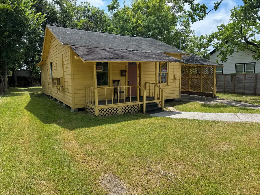606 E 42nd Street, Houston, TX 77022 - #2