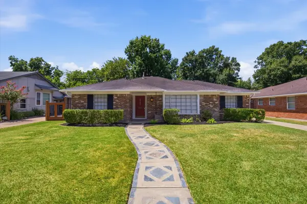 3731 Latma Drive, Houston, TX 77025