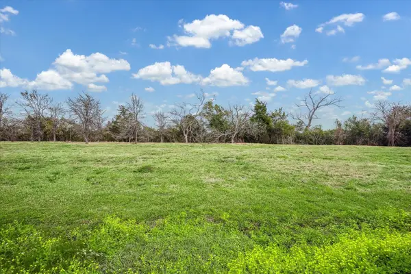 19511 Old Galveston Road, Webster, TX 77598