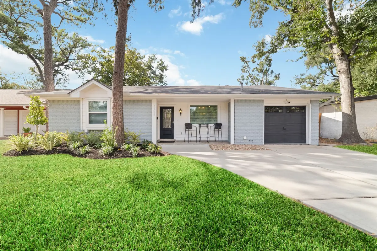 3815 April Lane, Houston, TX 77092 - Image #1