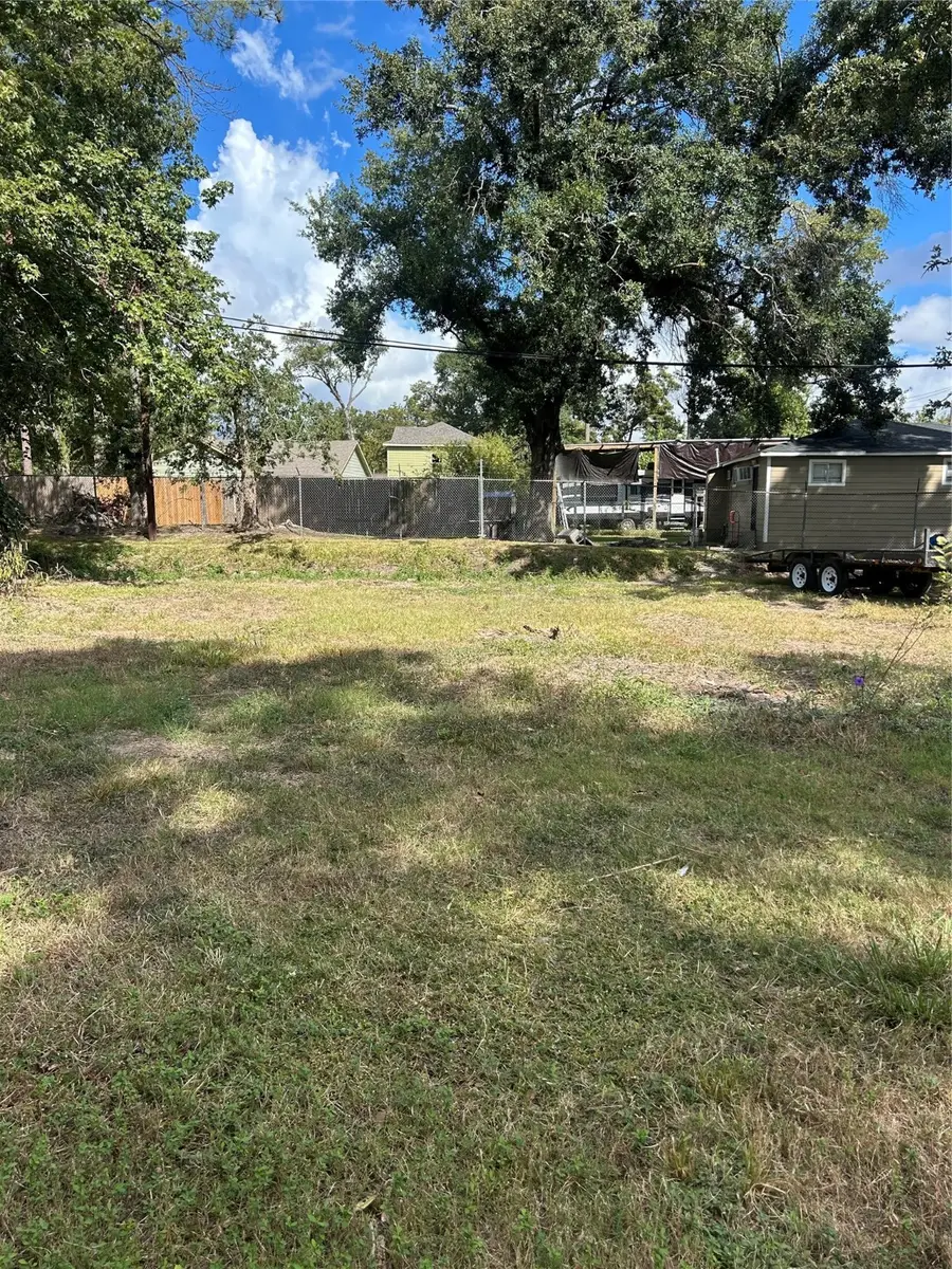 6547 Mcwilliams Drive, Houston, TX 77091 - Image #3