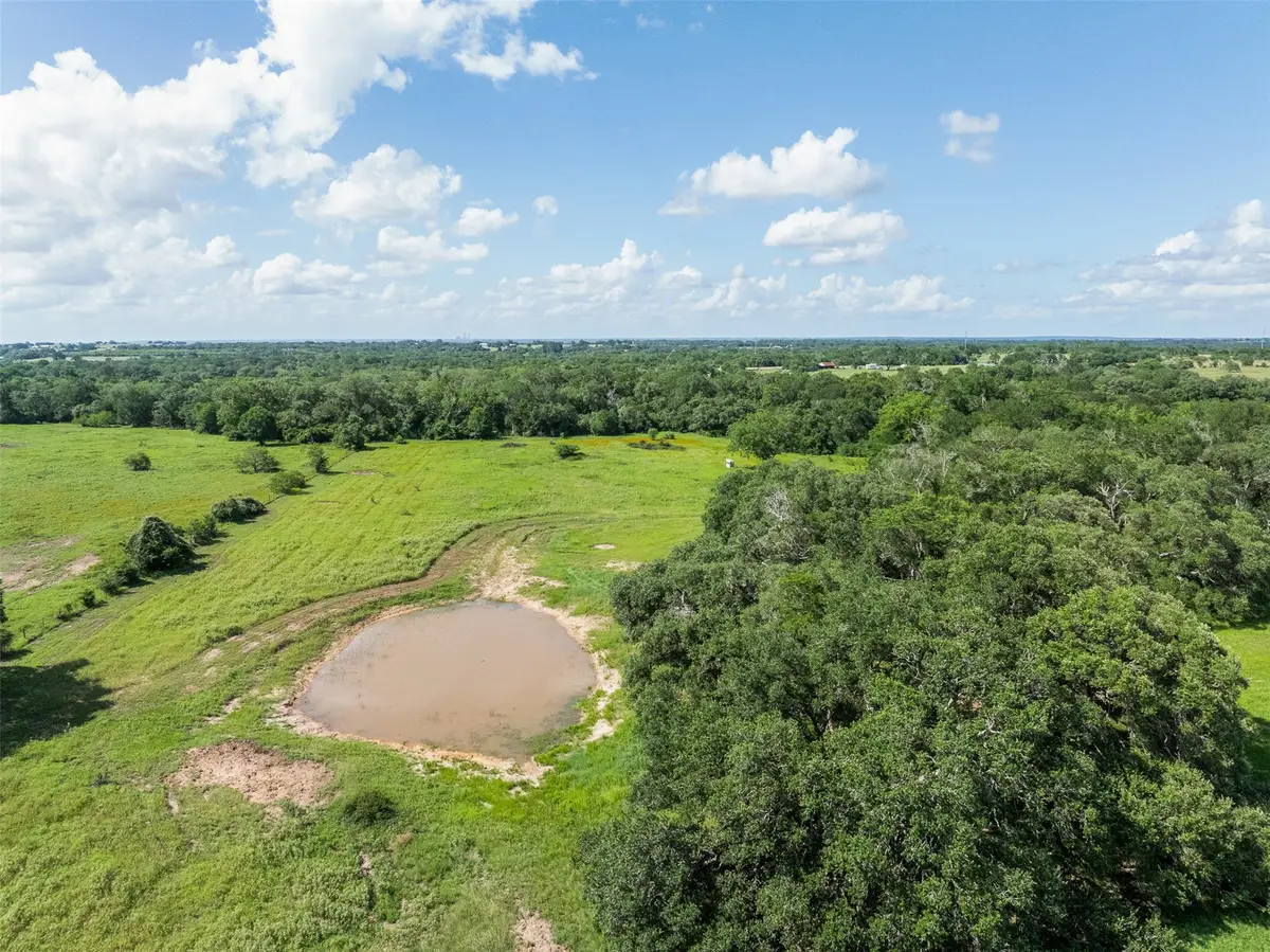 2550 County Road 201, Weimar, TX 78962 - #1