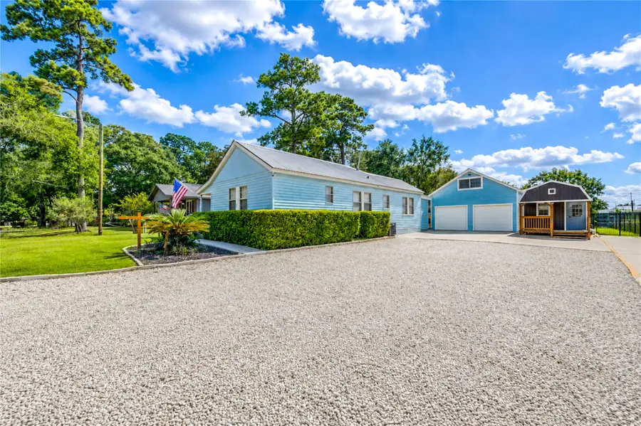 409 Dunnam Avenue, Cleveland, TX 77327 - #2