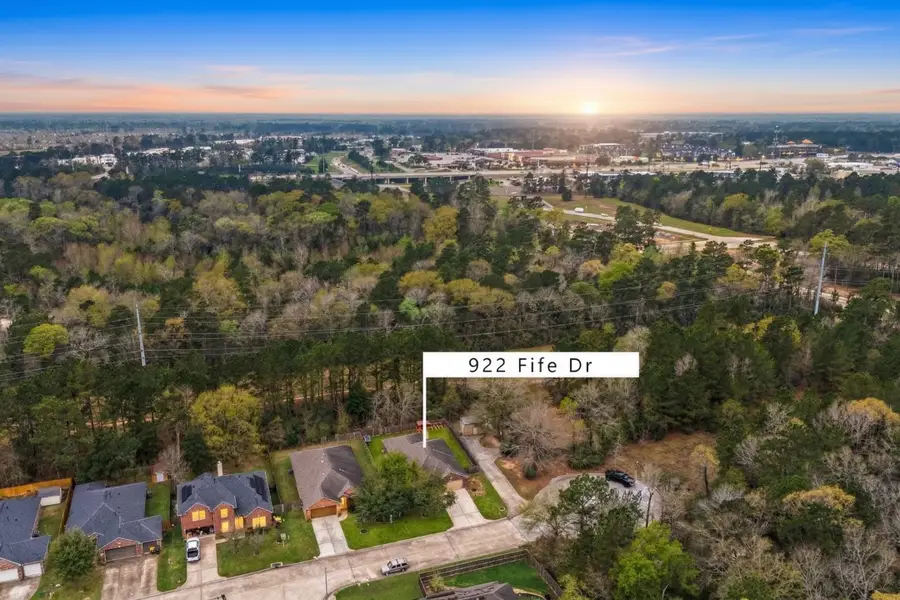 922 Fife Drive, Conroe, TX 77301 - #2