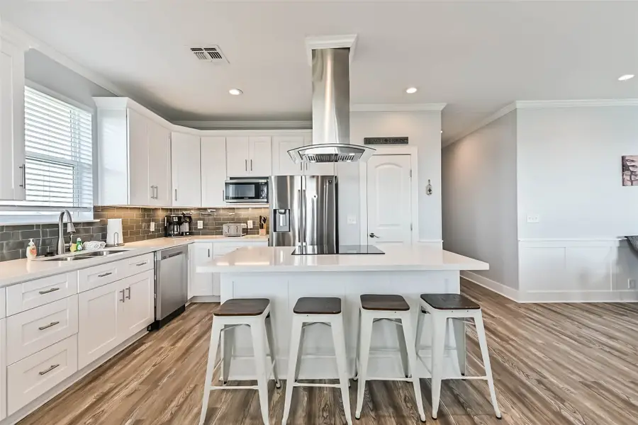 4133 4th Street, Galveston, TX 77554 - Image #2