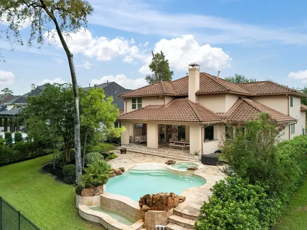 39 Pondera Point Dr, Tomball, TX 77375