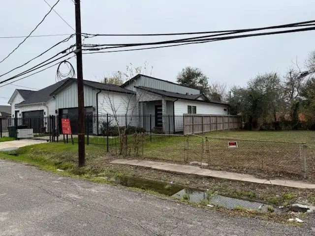 3510 Cobb Street, Houston, TX 77004 - #1