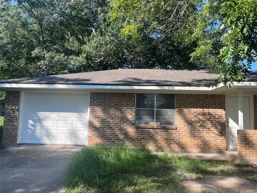 211 Scott Court, Brenham, TX 77833 - #2