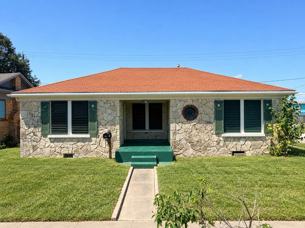4902 Austin Drive, Galveston, TX 77551 - #1