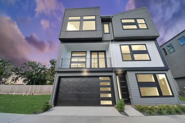 5030 Mallow Street #A/B, Houston, TX 77033