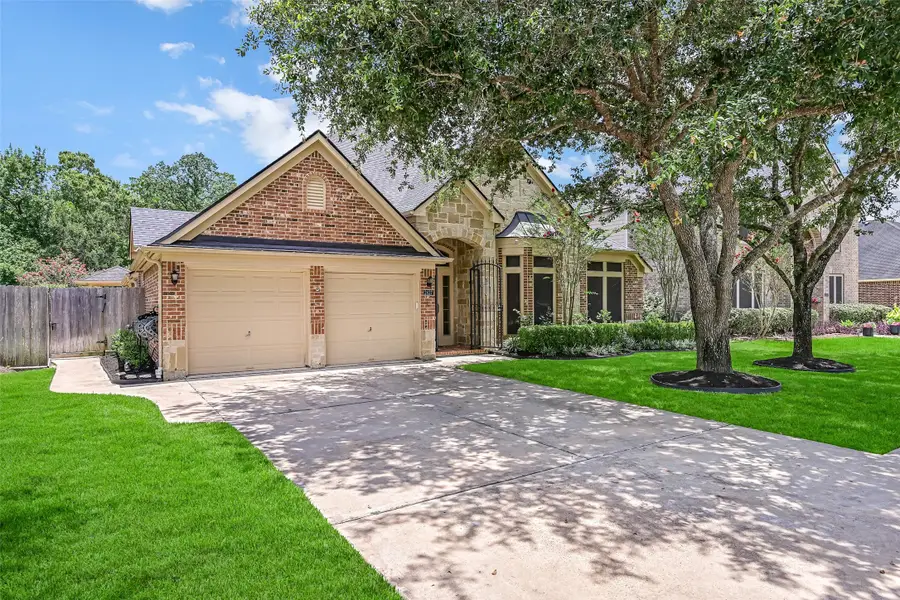 2427 Pioneer Oaks Drive, Fresno, TX 77545 - #2