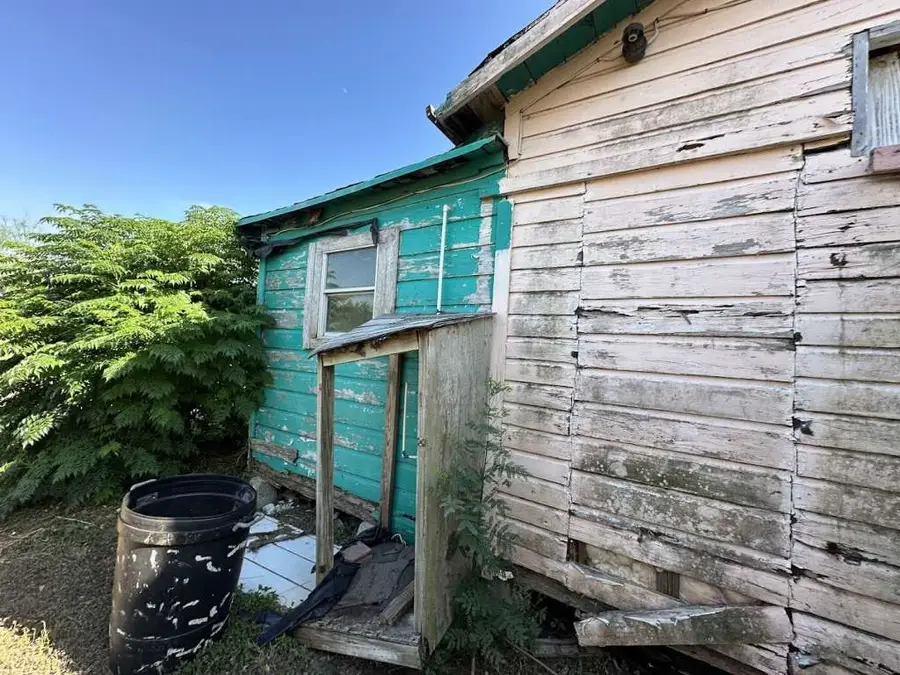 505 N Francis Street, Bishop, TX 78343 - Image #2