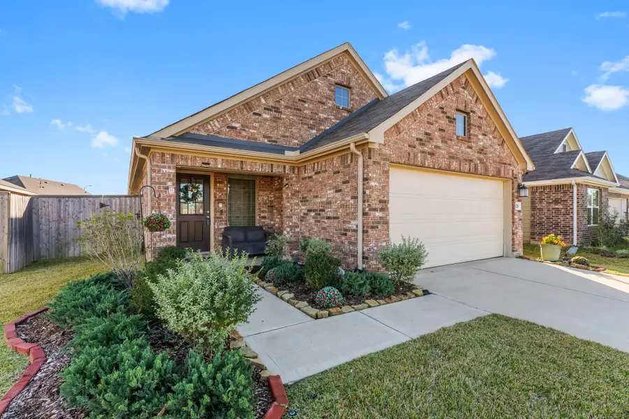 928 Gentle Moss Drive, Magnolia, TX 77354 - Image #2