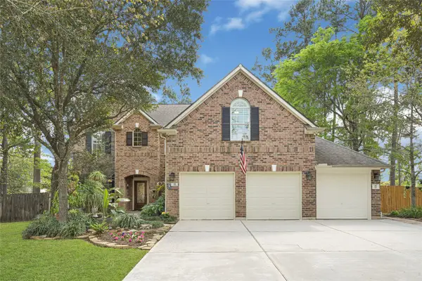 11 Antico Court, The Woodlands, TX 77382