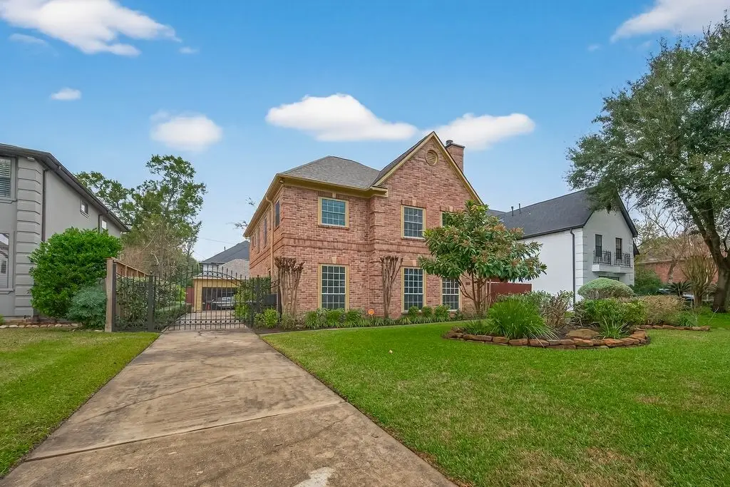4616 Spruce Street, Bellaire, TX 77401 - #1