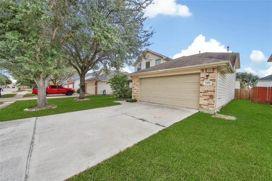 5418 Cinnamon Lake Drive, Baytown, TX 77521 - Image #2