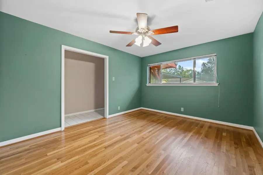 2803 Newcastle Drive, Baytown, UT 77521 - Image #3