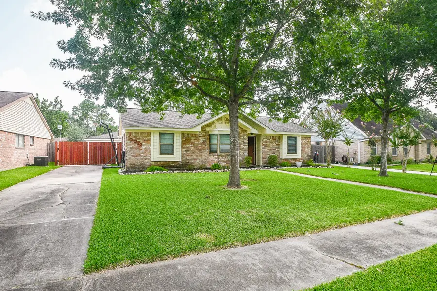 12022 Scottsdale Drive, Meadows Place, TX 77477 - #2