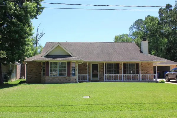 108 Greenleaf Drive, Lumberton, TX 77657