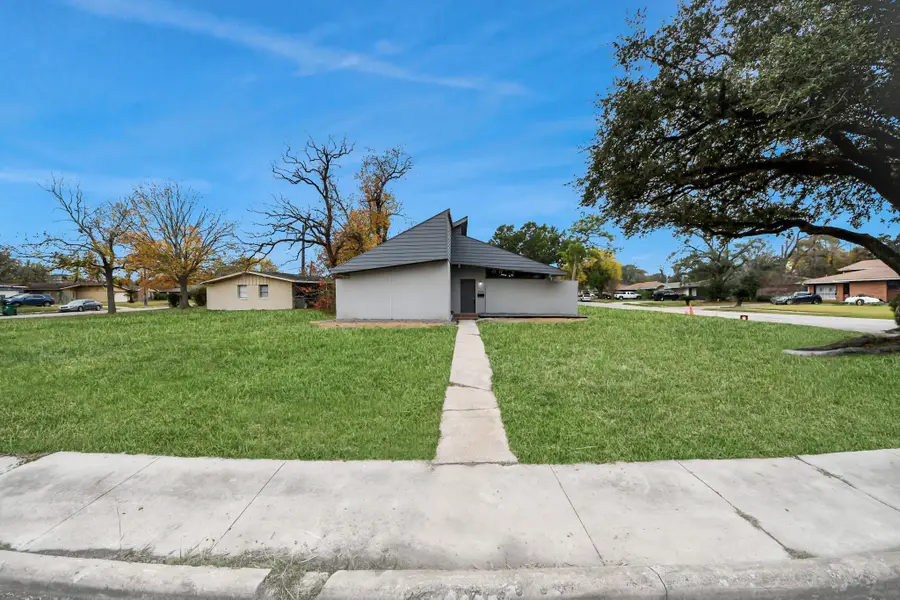 2626 Knotty Oaks Trail, Houston, TX 77045 - #3