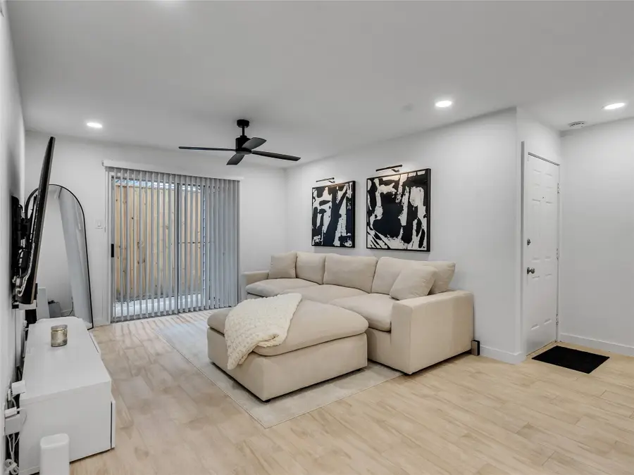 4200 Watson Street #201, Houston, TX 77009 - #2