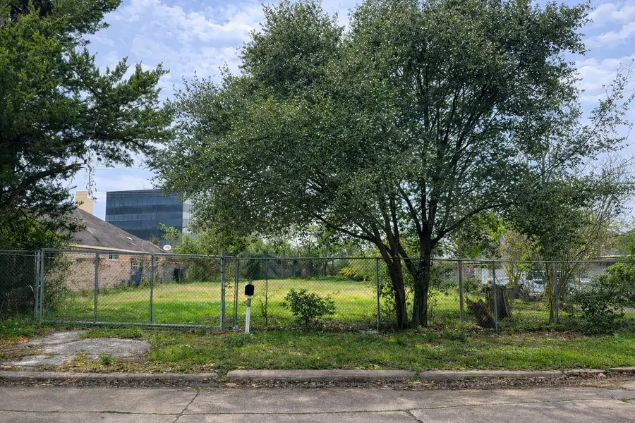 216 W Curtis Avenue, Pasadena, TX 77502 - Image #2