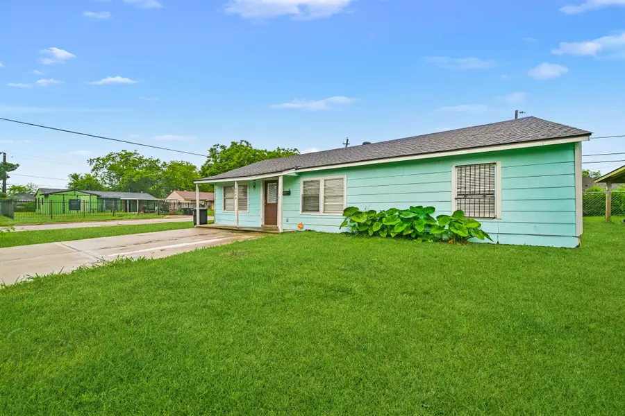 5003 Ridgeway Drive, Houston, TX 77033 - #2