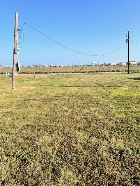 280 Seaview Street, Sargent, TX 77414