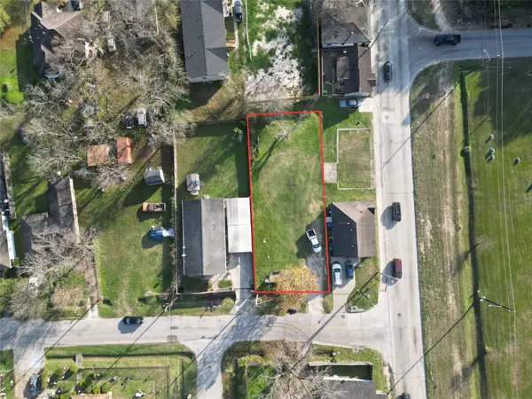 1067 Reverend B J Lewis Drive, Houston, TX 77088