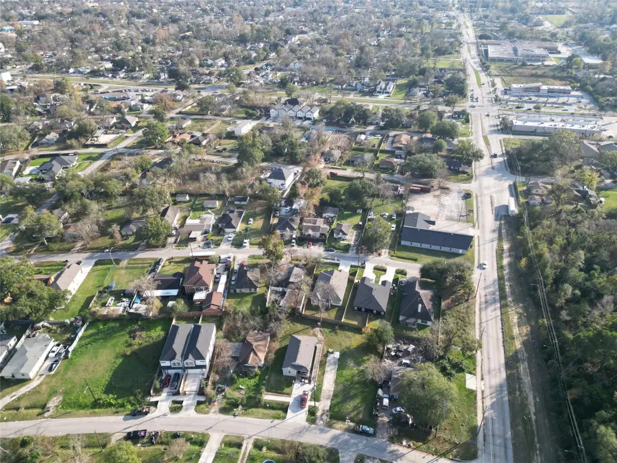 1067 Reverend B J Lewis Drive, Houston, TX 77088 - Image #3